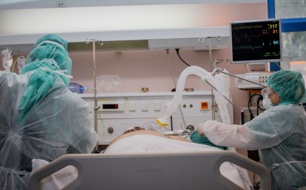 «Μάχη» για να μην καταρρεύσει το σύστημα υγείας