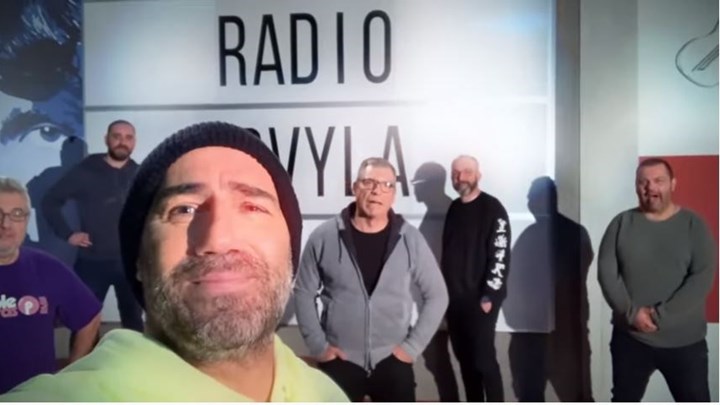 "Ράδιο Αρβύλα": Επιστροφή ανακοίνωσε ο Κανάκης