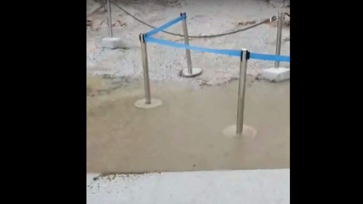Πλημμύρισε η Ακρόπολη από την τσιμεντόστρωση