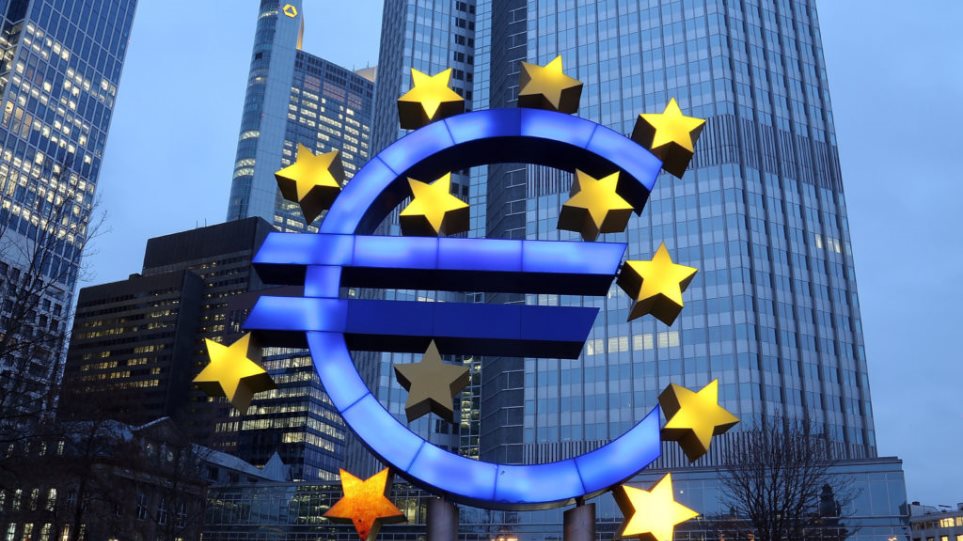 Επιπλέον ελληνικά όμολογα 10-15 δισ. ευρώ θα αγοράσει η ΕΚΤ