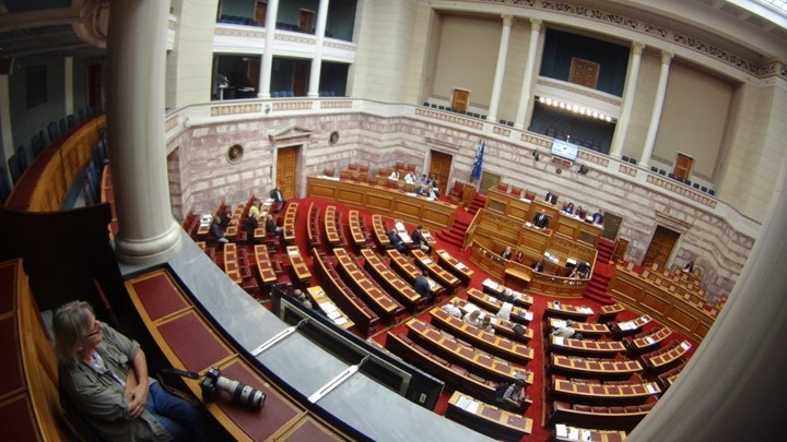 Βουλή: Υπερψηφίστηκε με 158 "ναι" ο προϋπολογισμός