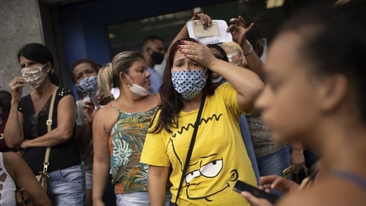 Εφιάλτης στη Βραζιλία με 52.544 νέα κρούσματα και 823 θανάτους μέσα σε 24 ώρες