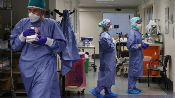 Ιταλία: Με πολύ υψηλό ιικό φορτίο η ασθενής που βρέθηκε θετική στη μετάλλαξη