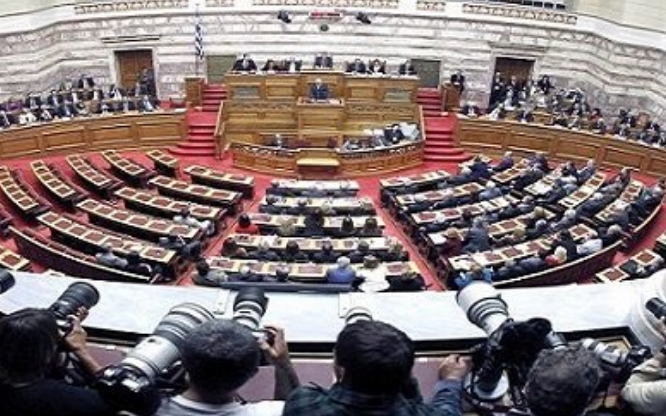 Δεν βγαίνουν στα κανάλια οι «γαλάζιοι» βουλευτές