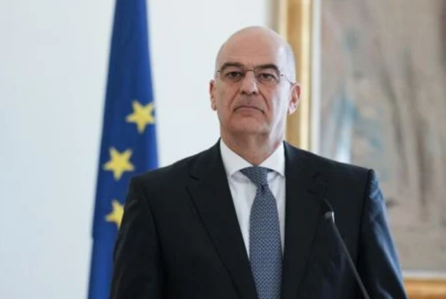 Τελεσίγραφο Δένδια σε Τούρκους και Ευρώπη