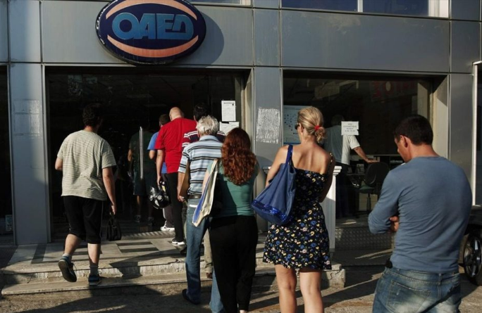 ΟΑΕΔ: Περισσότεροι από 1.000.000 οι άνεργοι Έλληνες με τις γυναίκες (ξανά) να βρίσκονται κορυφή της λίστας!