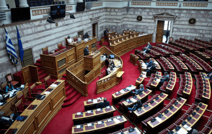 Μαζεύουν πανικόβλητοι το νομοσχέδιο Σκρέκα για την ιδιωτικοποίηση του νερού!