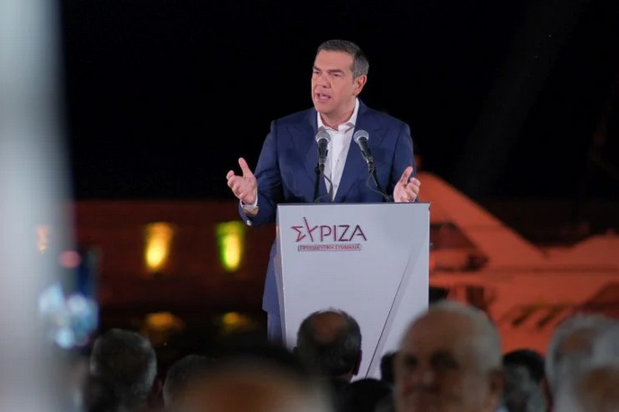 Τσίπρας: Το δικό μας σχέδιο λέγεται «Κυριάκος» – Ο ένας πλήρωνε με pass, ο άλλος υπόσχεται «Δήμητρες»
