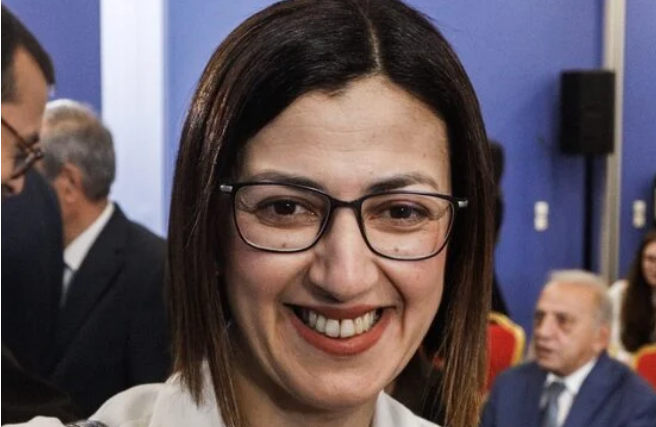 Πασόκοι καρφώνουν την Αγαπηδάκη: Έβριζε τη ΝΔ και βρέθηκε στο επικρατείας του Μητσοτάκη!
