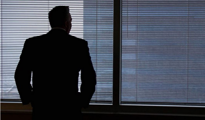 Τέλος επιτηδεύματος: Έτσι θα γίνει η κατάργησή του