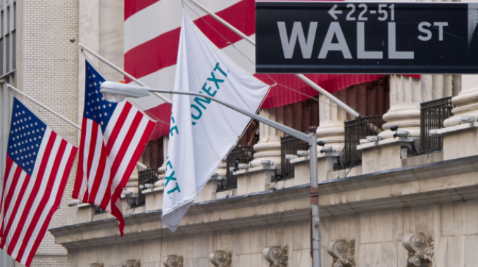 ΗΠΑ: 140 CEOs και ηγέτες της Wall Street χτυπούν καμπανάκι για το χρέος