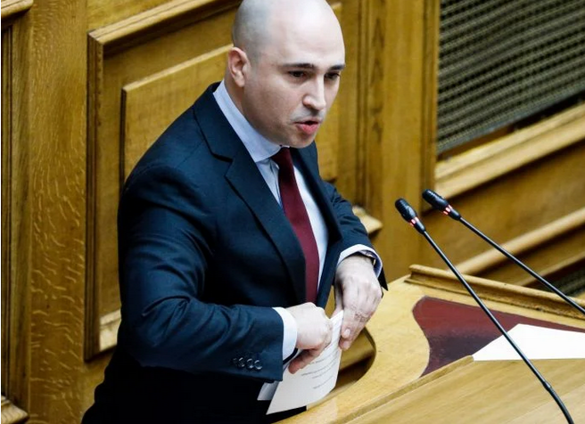Κωνσταντινος Μπογδανος: Αυτά είναι τα ποσοστά που δίνουν οι στοιχηματικές