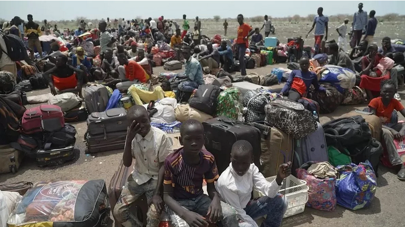 Πόλεμος στο Σουδάν: Μόνο στο Τσαντ οι πρόσφυγες φθάνουν τους 90.000