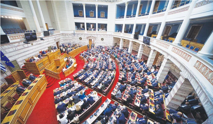 Είναι η δημοκρατία κλειστό κλαμπ;