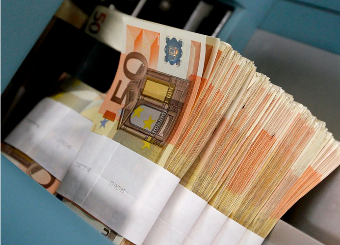 Αποκαλυπτική έρευνα για τις καταθέσεις: Με λιγότερα από 1.000 ευρώ στην τράπεζα 7 στους 10