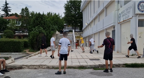Σοκαριστικό βιντεο απο τη συμπλοκή ανηλίκων σε αθλητικό κέντρο στο Ωραιόκαστρο Θεσσαλονίκης