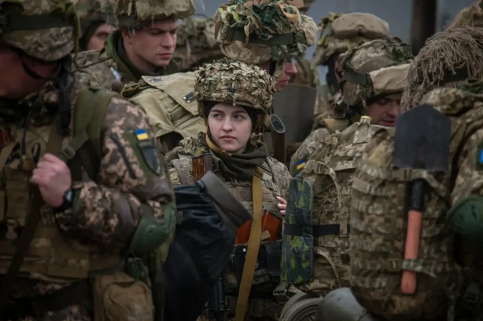 Οι ΝΥΤ θυμήθηκαν τα ναζιστικά σύμβολα στον Ουκρανικό στρατό