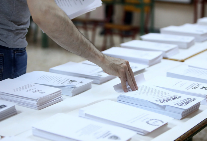 Εκλογές 2023: Τι δείχνουν για την αυτοδυναμία οι τελευταίες δημοσκοπήσεις πριν από την κάλπη