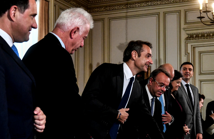 Υπουργοί «ειδικών αποστολών»: Οι «καυτές πατάτες» που αναλαμβάνουν και τα στοιχήματα
