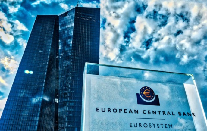 Νέες αυξήσεις στα επιτόκια ετοιμάζει η ΕΚΤ! – Έξαλλη η Ιταλία – Στον… κατήφορο η Ευρωζώνη