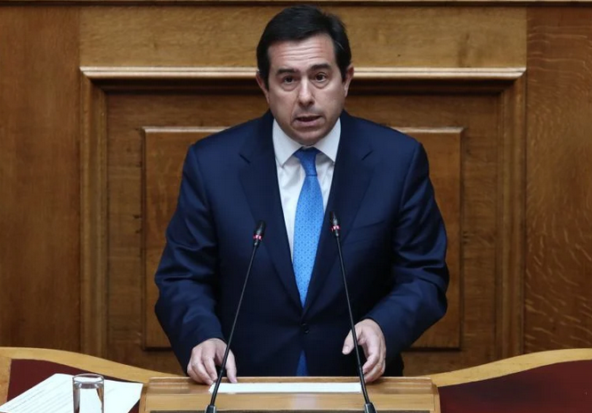 Νέες ταυτότητες τον Σεπτέμβριο, Τροχαία με tablets και MyELAS στα κινητά μας – Τι είπε ο Μηταράκης στη Βουλή