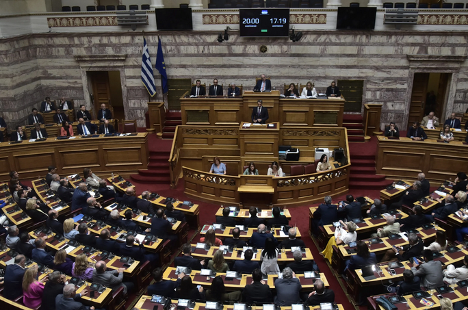 Βουλή: Ψήφος εμπιστοσύνης στην κυβέρνηση με 158 «ναι»