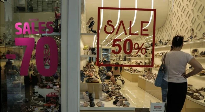 Πρεμιέρα κάνουν αύριο οι θερινές εκπτώσεις – Πόσο θα διαρκέσουν