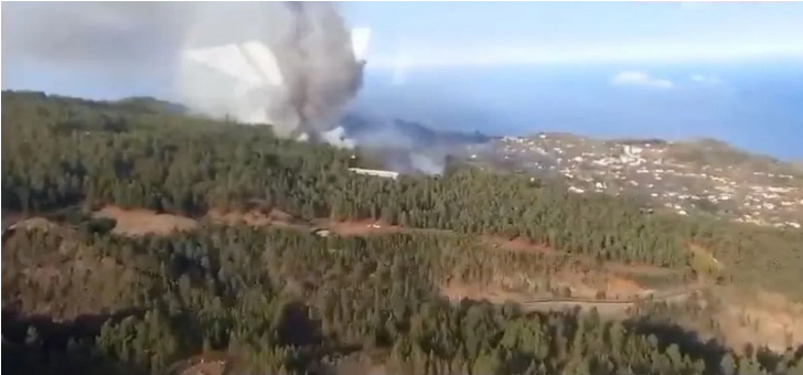 Ισπανία: Κόλαση φωτιάς στην La Palma – Εκκενώνονται περιοχές