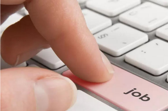 Τεχνητή Νοημοσύνη: Πώς επηρεάζει την αγορά εργασίας – Ποια επαγγέλματα διατρέχουν μεγαλύτερο κίνδυνο