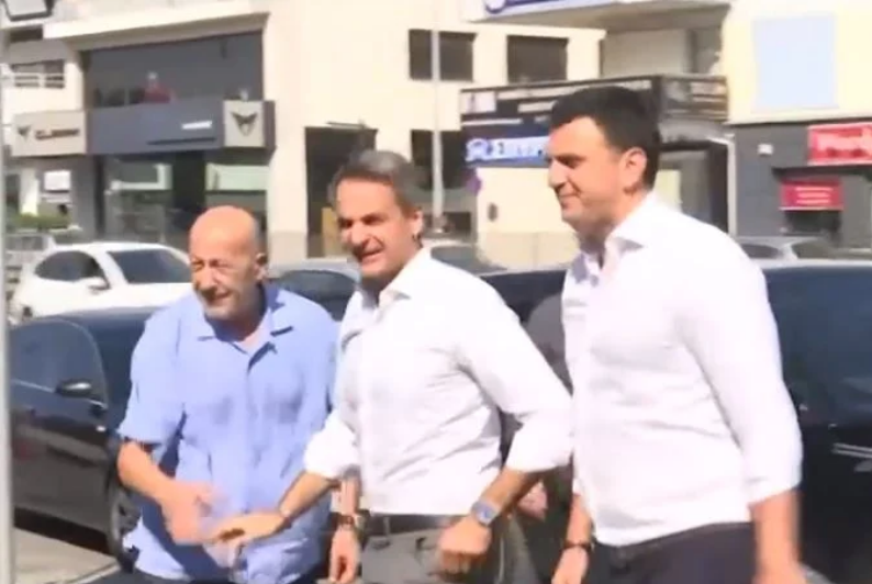 Ο Κυριάκος Μητσοτάκης ενημερώθηκε στο Κέντρο Επιχειρήσεων για τις φωτιές