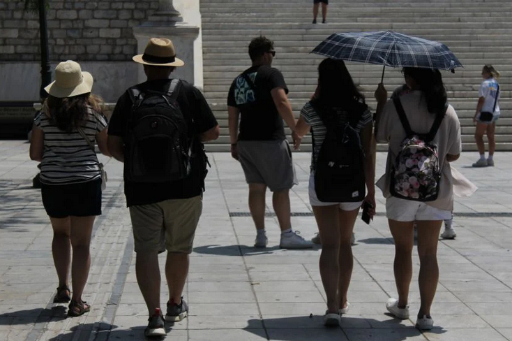 Σε εξέλιξη το δεύτερο κύμα καύσωνα: 9 με 11 βαθμούς θερμότερες οι αέριες μάζες – Οι υψηλότερες θερμοκρασίες στη χώρα