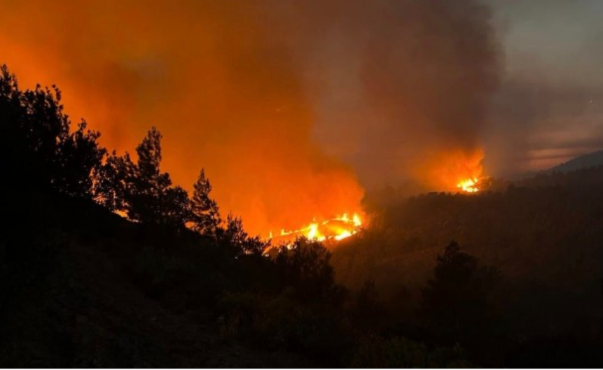 Άμεση εκκένωση από Πεύκους, Λίνδο και Κάλαθο