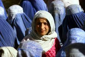 Οι γυναίκες χάνουν την… αξία τους αν είναι ορατά τα πρόσωπά τους σύμφωνα με τους Ταλιμπάν