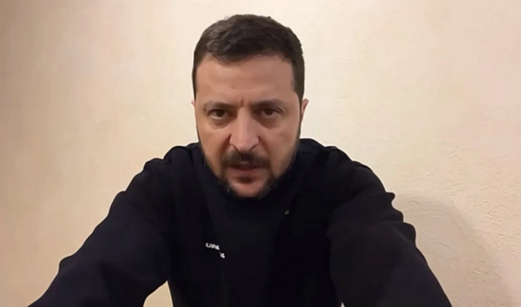 Ουκρανία: Ο Βολοντίμιρ Ζελένσκι εξέφρασε τα συλλυπητήριά του στις οικογένειες των τριών πιλότων