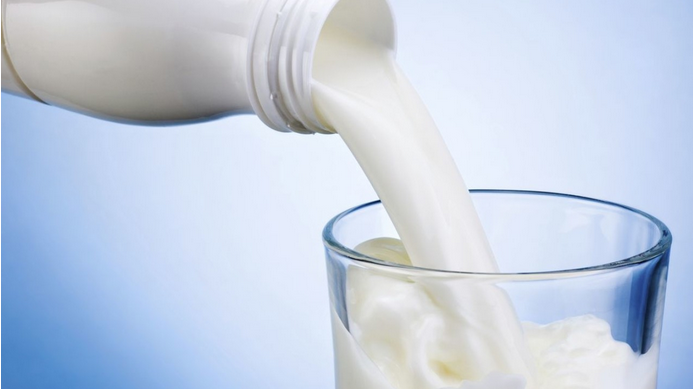 Τι συμβαίνει με τις τιμές στο γάλα – Τα στοιχεία της Επιτροπής Ανταγωνισμού