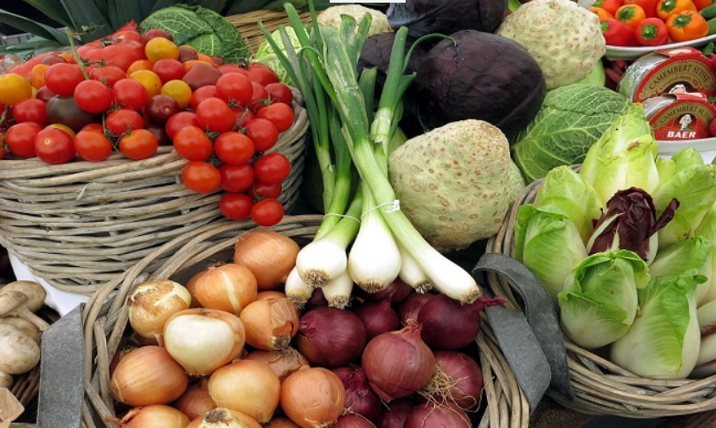 Εισαγωγές: Αυξήθηκαν για φρούτα και λαχανικά – Από πού και τι εισάγουμε