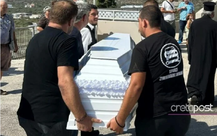 Θρήνος και οδύνη στην κηδεία του Αντώνη Καρυώτη – Κατέρρευσε συγγενής του