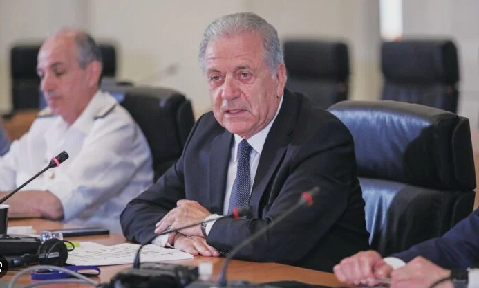 Αβραμόπουλος: Δεν υπάρχουν κονδύλια, δόθηκαν στη Σλοβενία!