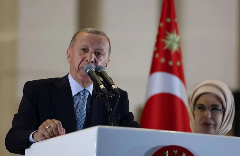 Ο Ερντογάν προειδοποιεί: Η Τουρκία μπορεί να πάρει άλλον δρόμο από αυτόν της Ε.Ε.