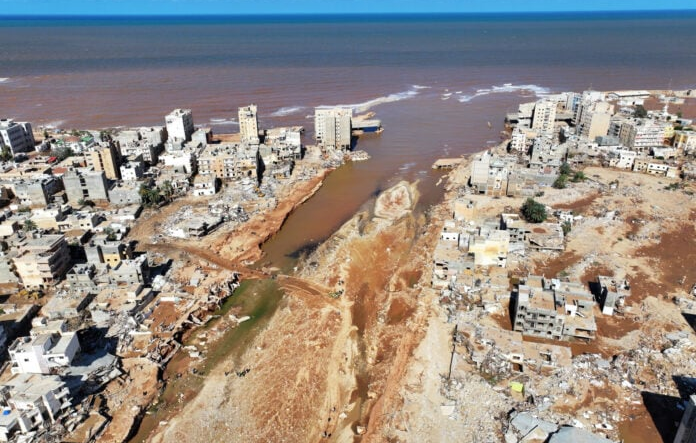 Λιβύη: Έφτασαν τα 11.300 τα θύματα των πλημμυρών