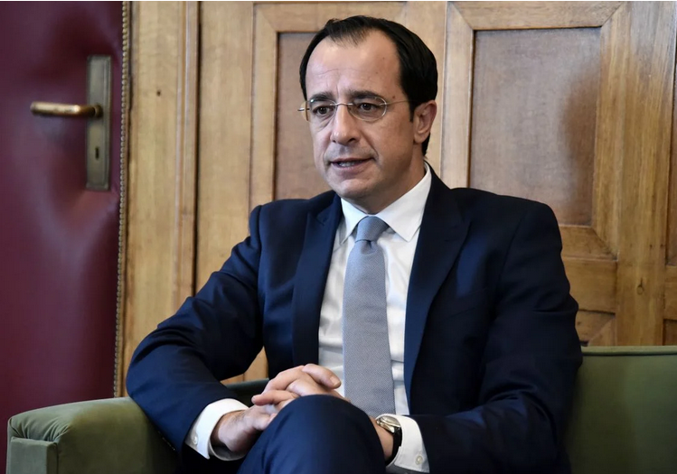 Τηλεφωνική επικοινωνία Χριστοδουλίδη με Κασσελάκη