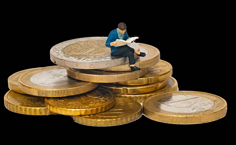 Προσχέδιο Προϋπολογισμού: Όλες οι παρεμβάσεις για το 2023 και το 2024 – Κατατίθεται αύριο στη Βουλή