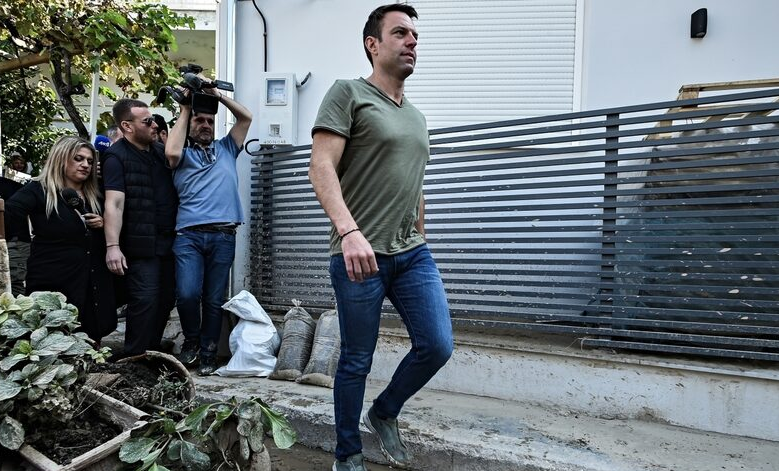 Στέφανος Κασσελάκης από τον Βόλο: Η εικόνα είναι σοκαριστική, άφησαν τους πολίτες στη μοίρα τους