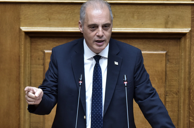 Βελόπουλος: «Ήταν συμβόλαιο τιμής να ξηλώσουμε το ΕΣΡ» – Πυρά κατά πάντων για την κριτική που δέχεται η Ελληνική Λύση