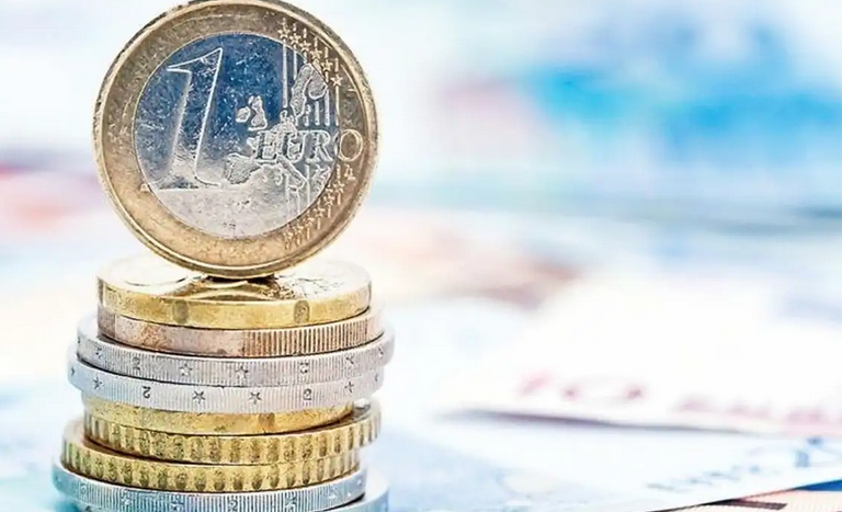 Αβέβαια σενάρια για το 2024: Η ελληνική οικονομία στην εποχή των πολυκρίσεων