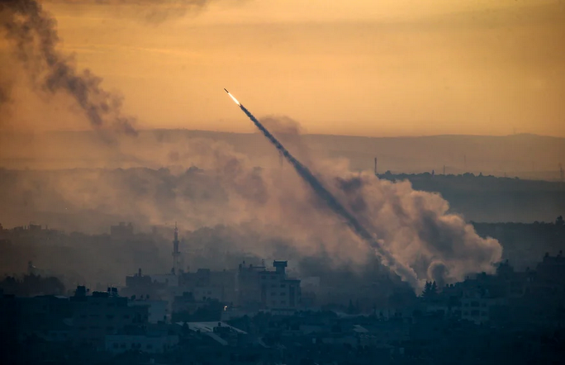 Πόλεμος στο Ισραήλ: Αυξάνεται ο αριθμός των νεκρών Ισραηλινών και Παλαιστινίων
