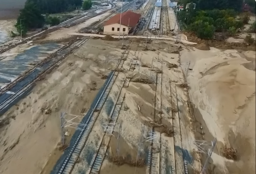 Συγκλονιστικό βίντεο από τις καταστροφές στο σιδηρόδρομο, με Drone
