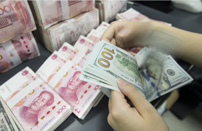 Η Κίνα ξεφορτώνεται τα ομόλογα των υπερχρεωμένων ΗΠΑ – Απαξιώνει το δολάριο και προκαλεί έμφραγμα στη Fed