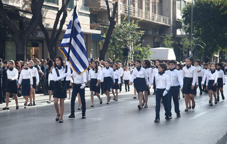 LIVE – Η μαθητική παρέλαση στη Θεσσαλονίκη