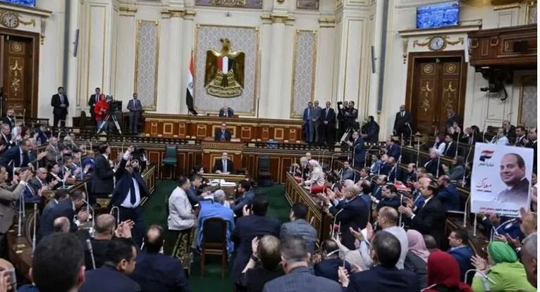 Η Αίγυπτος προειδοποιεί για «αποφασιστική απάντηση» σε οποιαδήποτε μαζική μετακίνηση Παλαιστινίων στο Σινά